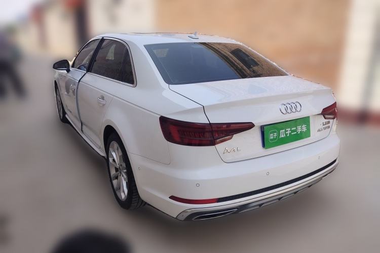 Used Audi A4L 2019 40 TFSI Fashion Edition China VI Emission Standard Rear Left 45 Deg