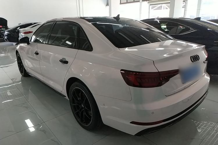 Used Audi A4L 2019 40 TFSI Fashion Edition China VI Emission Standard Rear Left 45 Deg
