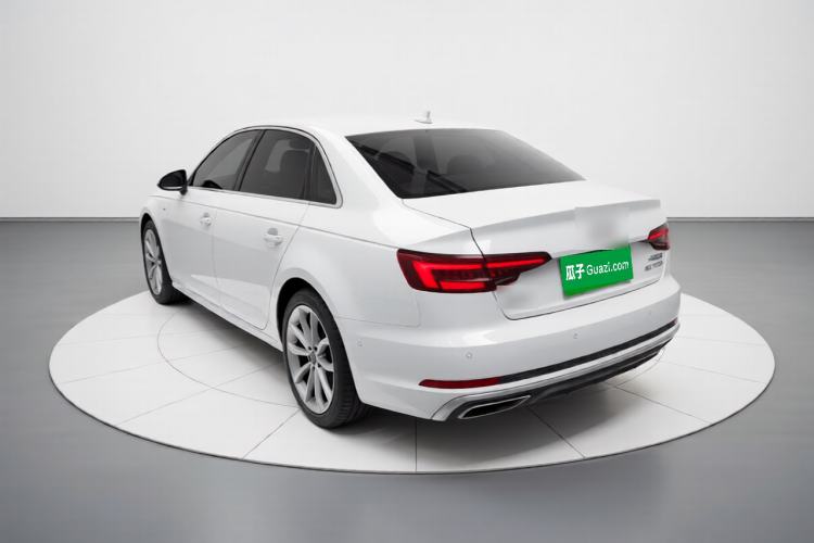 Used Audi A4L 2019 40 TFSI Fashion Edition China VI Emission Standard Rear Left 45 Deg
