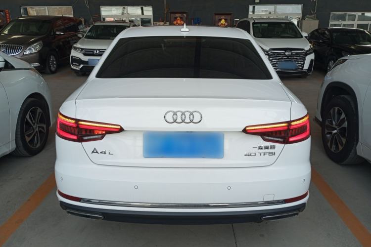 Used Audi A4L 2019 40 TFSI Ambition China VI Rear
