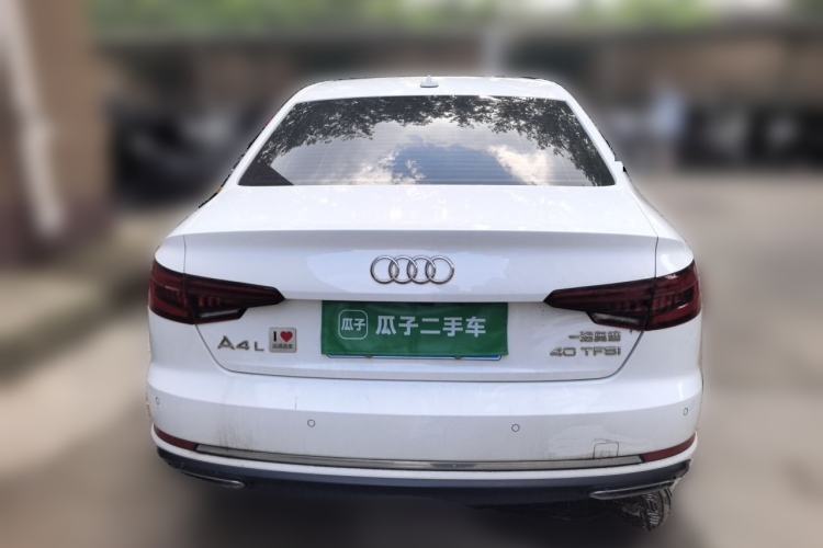 Used Audi A4L 2019 40 TFSI Ambition China VI Rear