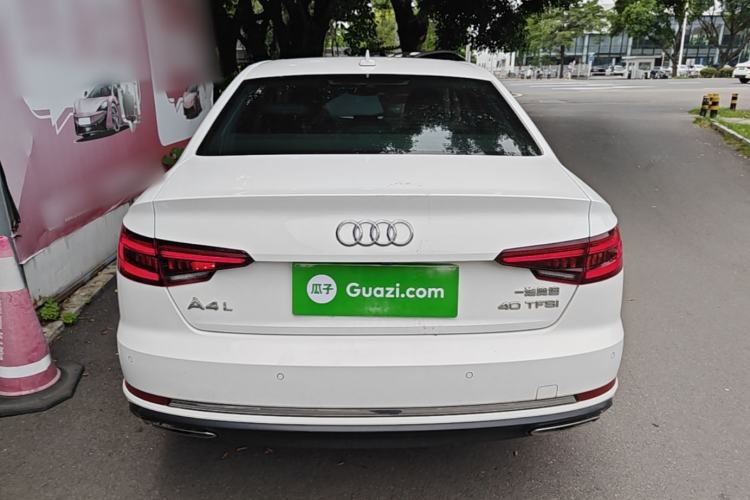 Used Audi A4L 2019 40 TFSI Ambition China VI Rear