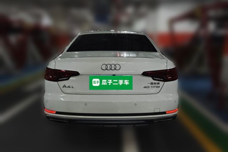 Used Audi A4L 2019 40 TFSI Fashion Edition China VI Emission Standard Rear