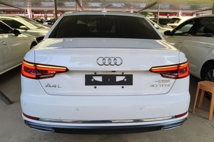 Used Audi A4L 2019 40 TFSI Ambition China VI Rear