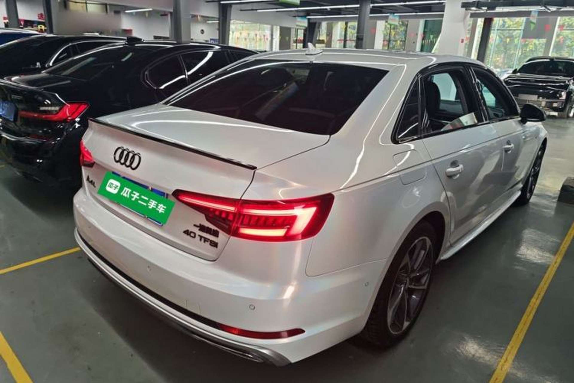 Used Audi A4L 2019 40 TFSI Fashion Edition China VI Emission Standard Rear Right 45 Deg