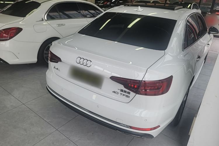 Used Audi A4L 2019 40 TFSI Ambition China VI Rear Right 45 Deg