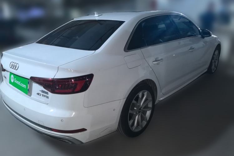 Used Audi A4L 2019 40 TFSI Fashion Edition China VI Emission Standard Rear Right 45 Deg