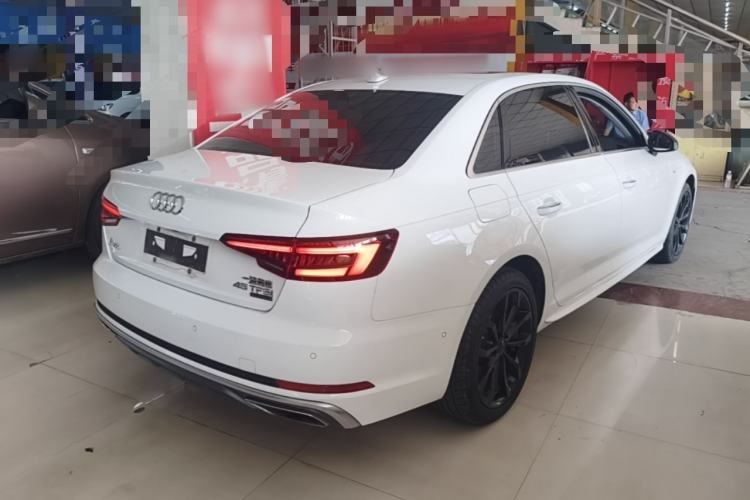 Used Audi A4L 2019 40 TFSI Fashion Edition China VI Emission Standard Rear Right 45 Deg
