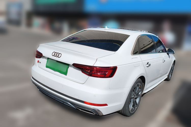 Used Audi A4L 2019 40 TFSI Fashion Edition China VI Emission Standard Rear Right 45 Deg