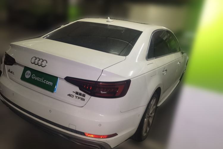 Used Audi A4L 2019 40 TFSI Fashion Edition China VI Emission Standard Rear Right 45 Deg