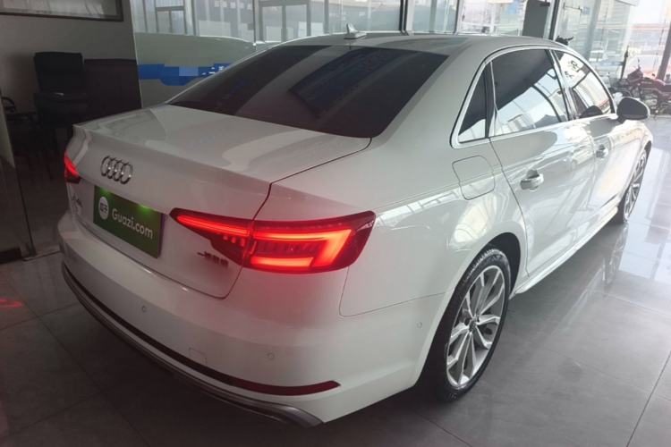 Used Audi A4L 2019 40 TFSI Fashion Edition China VI Emission Standard Rear Right 45 Deg