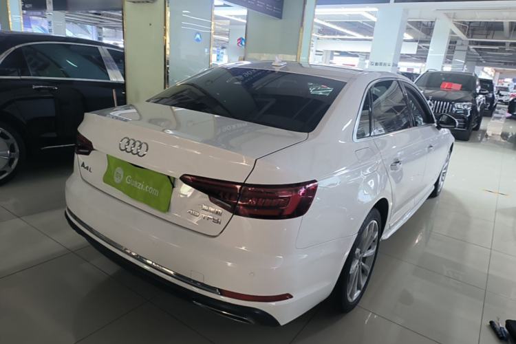 Used Audi A4L 2019 40 TFSI Ambition China VI Rear Right 45 Deg