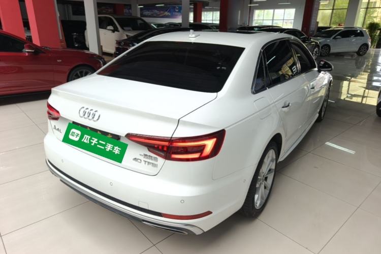 Used Audi A4L 2019 40 TFSI Fashion Edition China VI Emission Standard Rear Right 45 Deg