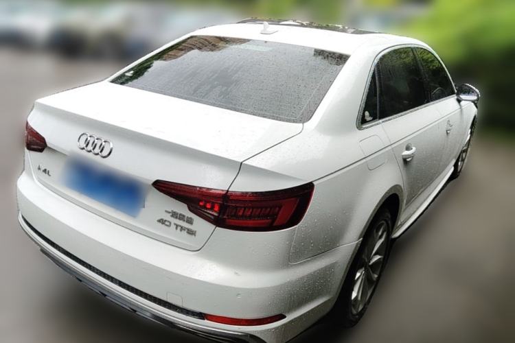 Used Audi A4L 2019 40 TFSI Fashion Edition China VI Emission Standard Rear Right 45 Deg