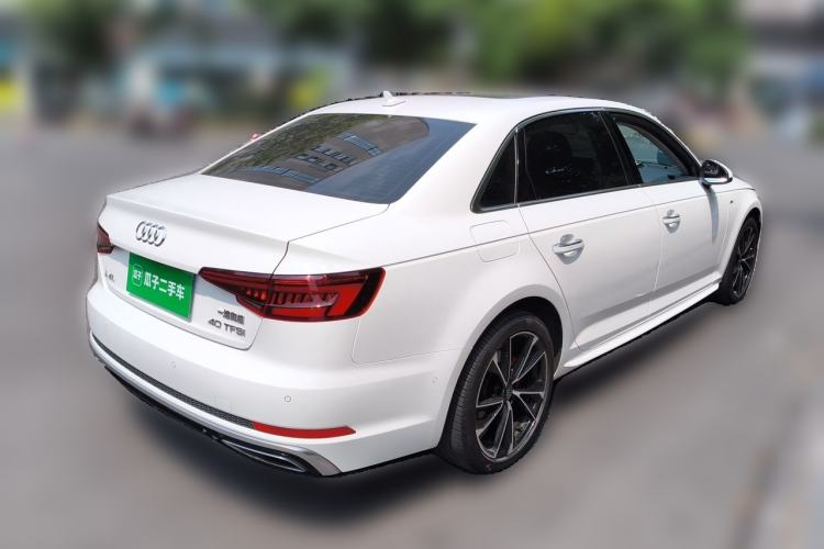 Used Audi A4L 2019 40 TFSI Fashion Edition China VI Emission Standard Rear Right 45 Deg