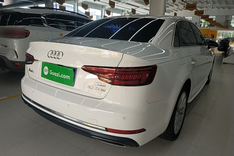 Used Audi A4L 2019 40 TFSI Ambition China VI Rear Right 45 Deg