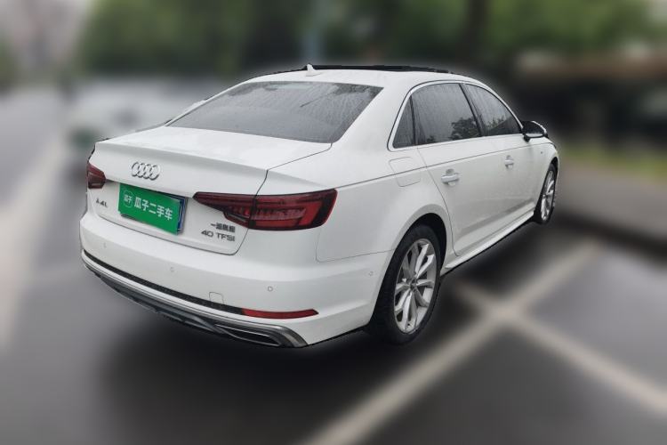 Used Audi A4L 2019 40 TFSI Fashion Edition China VI Emission Standard Rear Right 45 Deg