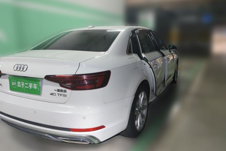 Used Audi A4L 2019 40 TFSI Fashion Edition China VI Emission Standard Rear Right 45 Deg