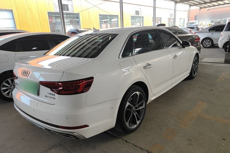 Used Audi A4L 2019 40 TFSI Fashion Edition China VI Emission Standard Rear Right 45 Deg