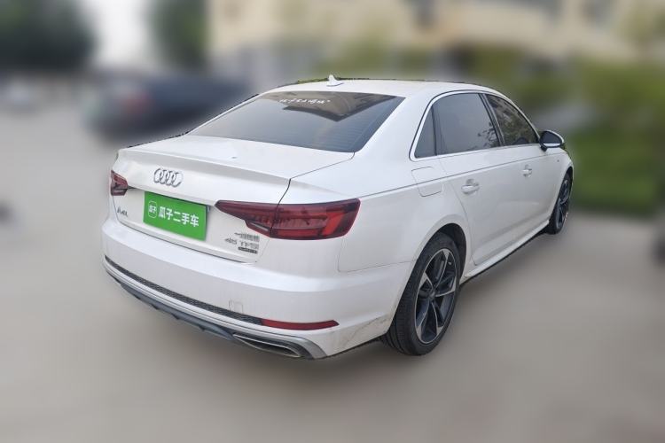 Used Audi A4L 2019 40 TFSI Fashion Edition China VI Emission Standard Rear Right 45 Deg