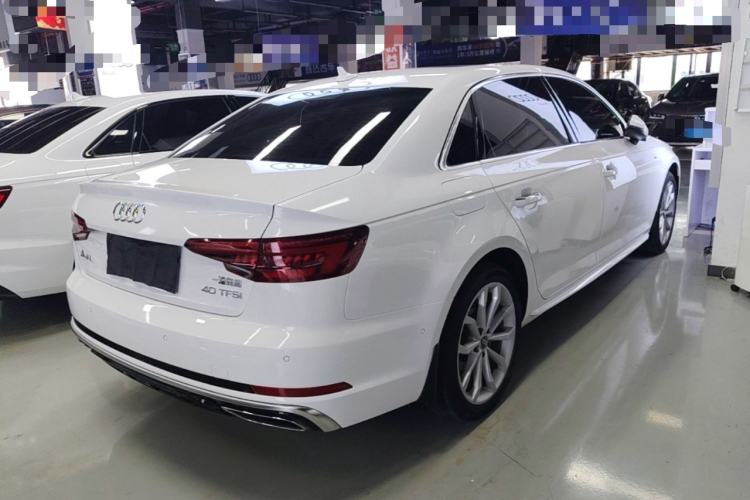 Used Audi A4L 2019 40 TFSI Fashion Edition China VI Emission Standard Rear Right 45 Deg