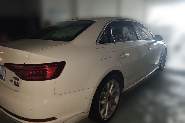 Used Audi A4L 2019 40 TFSI Fashion Edition China VI Emission Standard Rear Right 45 Deg
