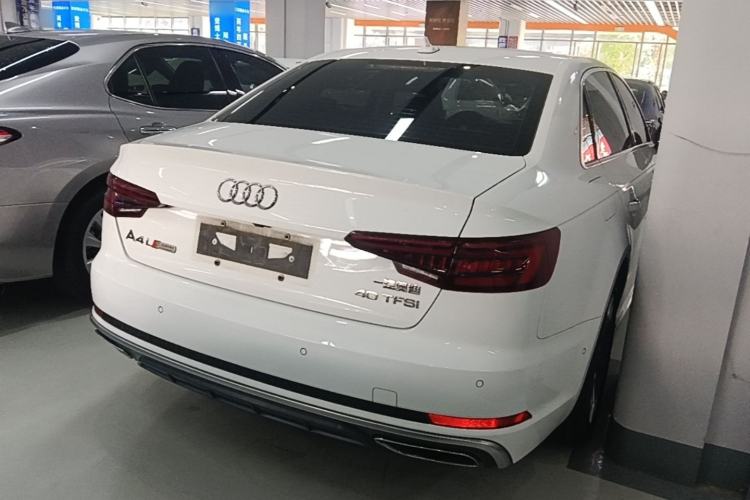 Used Audi A4L 2019 40 TFSI Fashion Edition China VI Emission Standard Rear Right 45 Deg