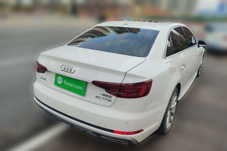 Used Audi A4L 2019 40 TFSI Fashion Edition China VI Emission Standard Rear Right 45 Deg
