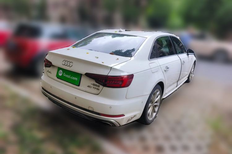 Used Audi A4L 2019 40 TFSI Fashion Edition China VI Emission Standard Rear Right 45 Deg