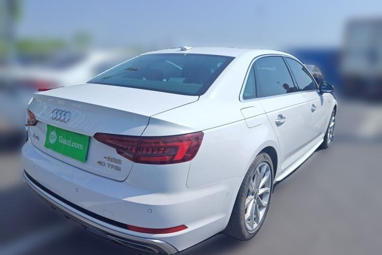 Used Audi A4L 2019 40 TFSI Fashion Edition China VI Emission Standard Rear Right 45 Deg