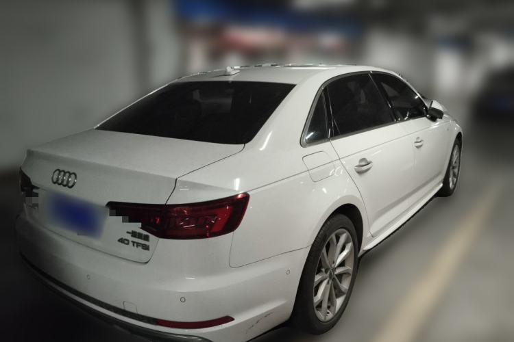 Used Audi A4L 2019 40 TFSI Fashion Edition China VI Emission Standard Rear Right 45 Deg