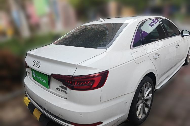 Used Audi A4L 2019 40 TFSI Fashion Edition China VI Emission Standard Rear Right 45 Deg