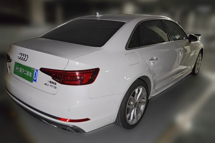 Used Audi A4L 2019 40 TFSI Fashion Edition China VI Emission Standard Rear Right 45 Deg