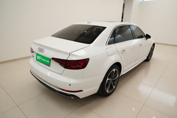 Used Audi A4L 2019 40 TFSI Ambition China VI Rear Right 45 Deg
