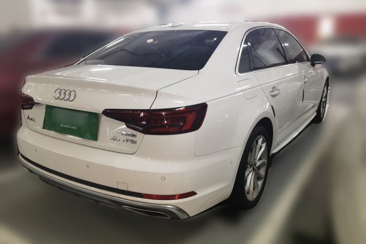 Used Audi A4L 2019 40 TFSI Fashion Edition China VI Emission Standard Rear Right 45 Deg