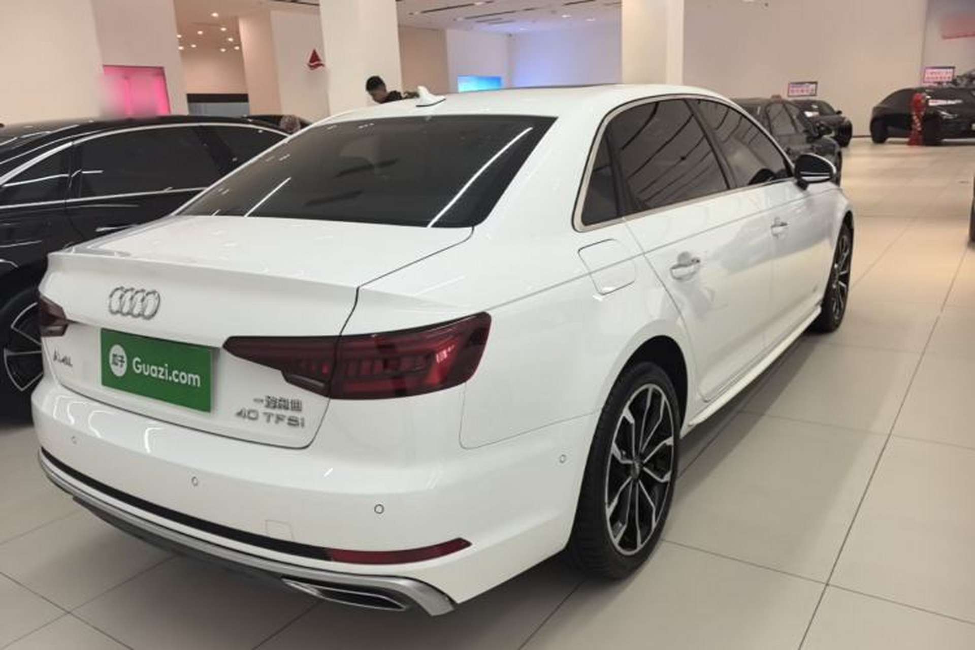 Used Audi A4L 2019 40 TFSI Fashion Edition China VI Emission Standard Rear Right 45 Deg