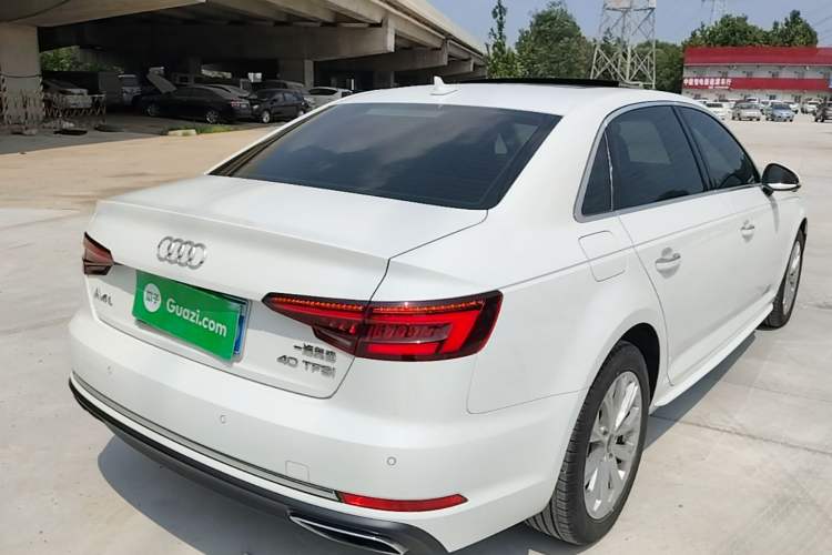 Used Audi A4L 2019 40 TFSI Ambition China VI Rear Right 45 Deg