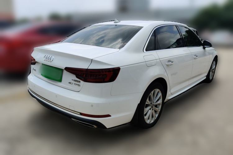 Used Audi A4L 2019 40 TFSI Ambition China VI Rear Right 45 Deg