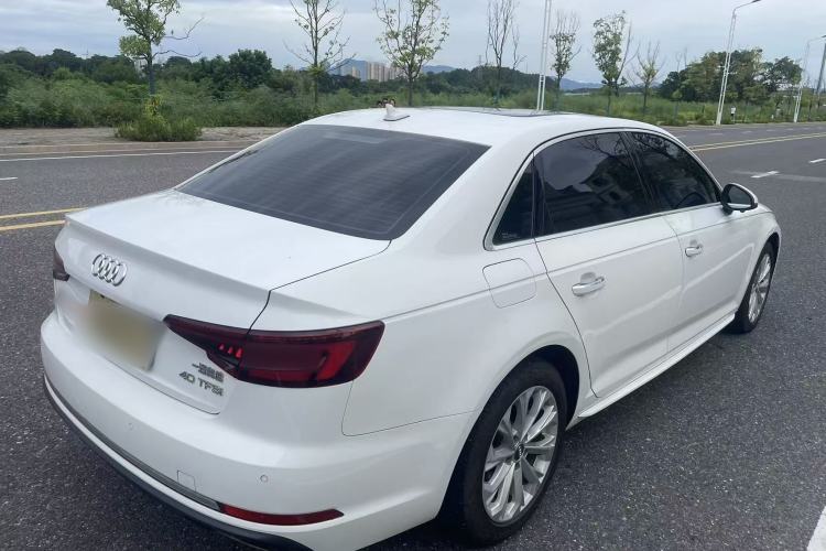 Used Audi A4L 2019 40 TFSI Ambition China VI Rear Right 45 Deg