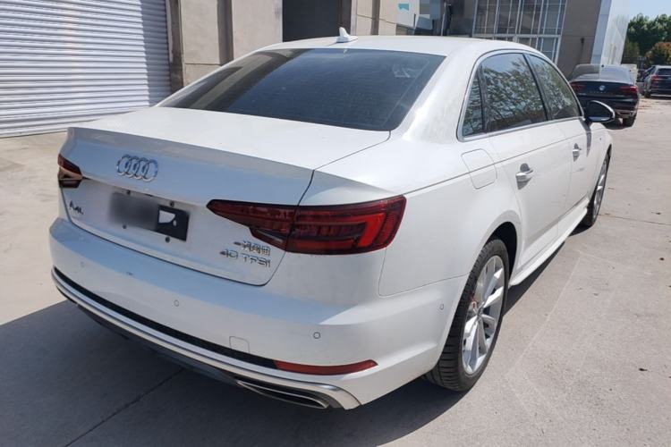 Used Audi A4L 2019 40 TFSI Fashion Edition China VI Emission Standard Rear Right 45 Deg