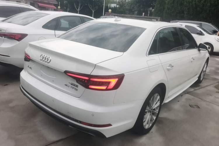 Used Audi A4L 2019 40 TFSI Ambition China VI Rear Right 45 Deg