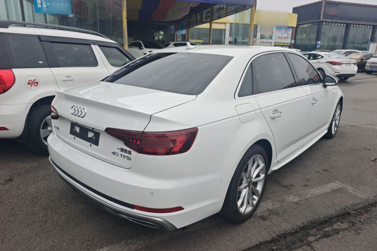 Used Audi A4L 2019 40 TFSI Fashion Edition China VI Emission Standard Rear Right 45 Deg