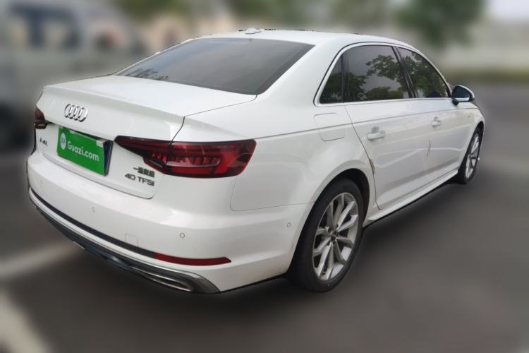 Used Audi A4L 2019 40 TFSI Fashion Edition China VI Emission Standard Rear Right 45 Deg