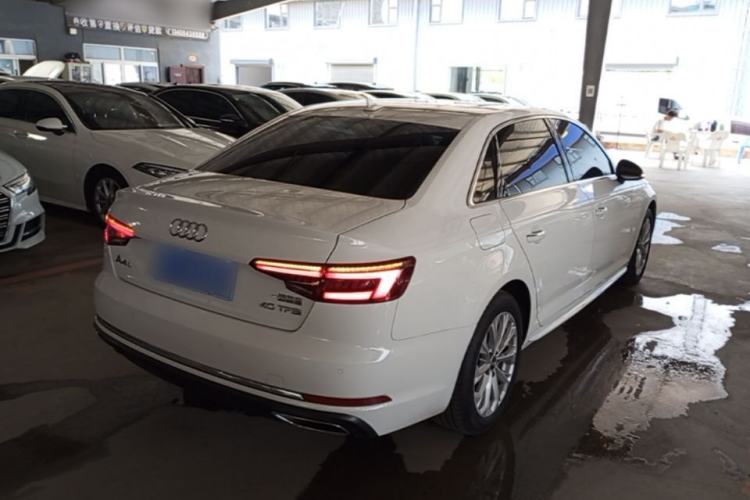 Used Audi A4L 2019 40 TFSI Ambition China VI Rear Right 45 Deg