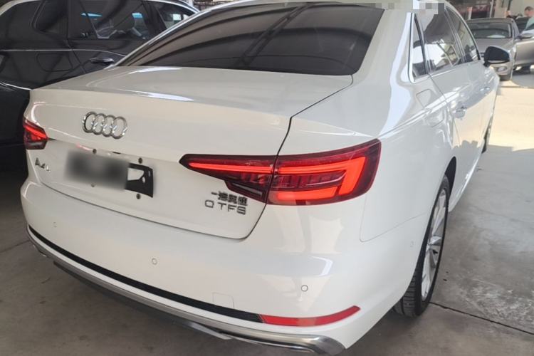 Used Audi A4L 2019 40 TFSI Fashion Edition China VI Emission Standard Rear Right 45 Deg