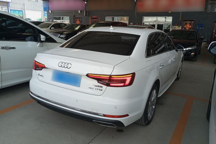 Used Audi A4L 2019 40 TFSI Ambition China VI Rear Right 45 Deg
