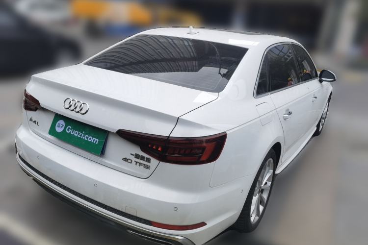 Used Audi A4L 2019 40 TFSI Fashion Edition China VI Emission Standard Rear Right 45 Deg