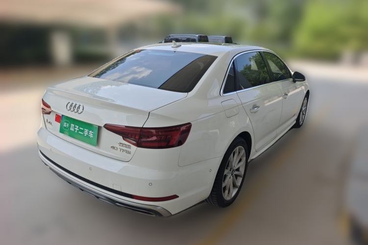 Used Audi A4L 2019 40 TFSI Fashion Edition China VI Emission Standard Rear Right 45 Deg