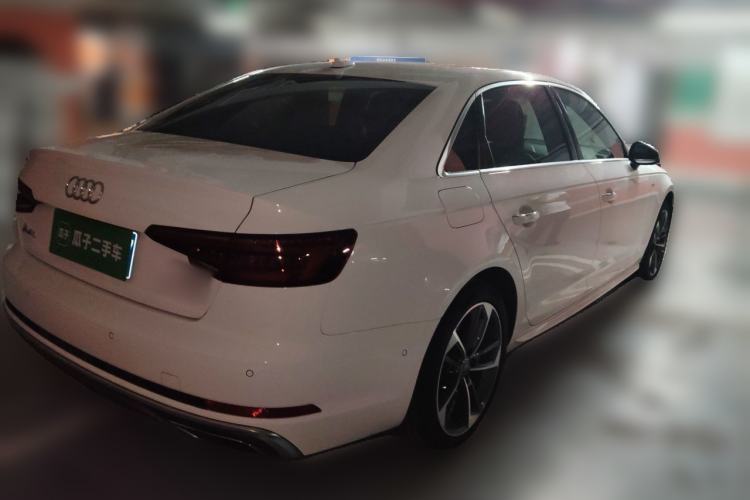 Used Audi A4L 2019 40 TFSI Fashion Edition China VI Emission Standard Rear Right 45 Deg