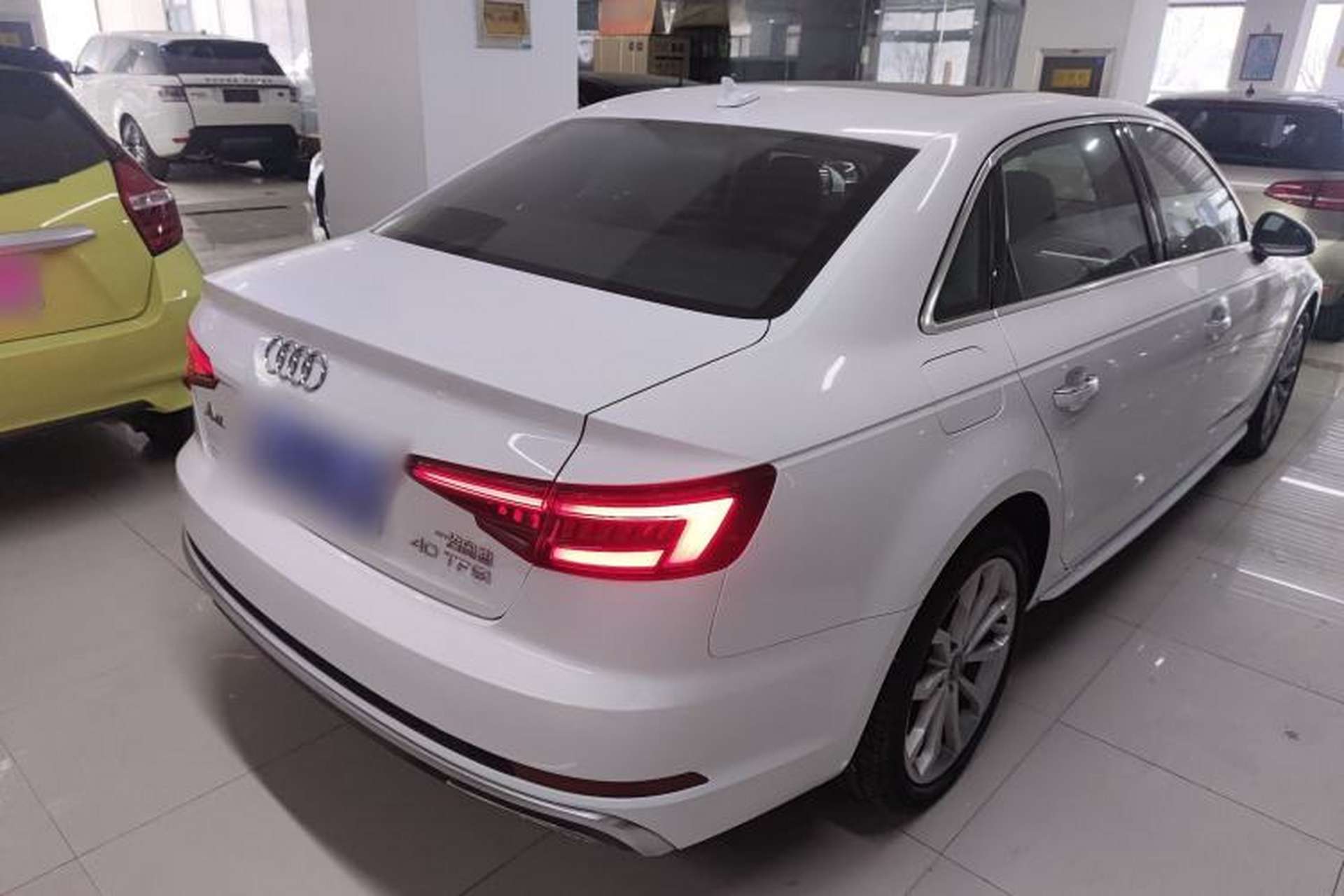 Used Audi A4L 2019 40 TFSI Fashion Edition China VI Emission Standard Rear Right 45 Deg